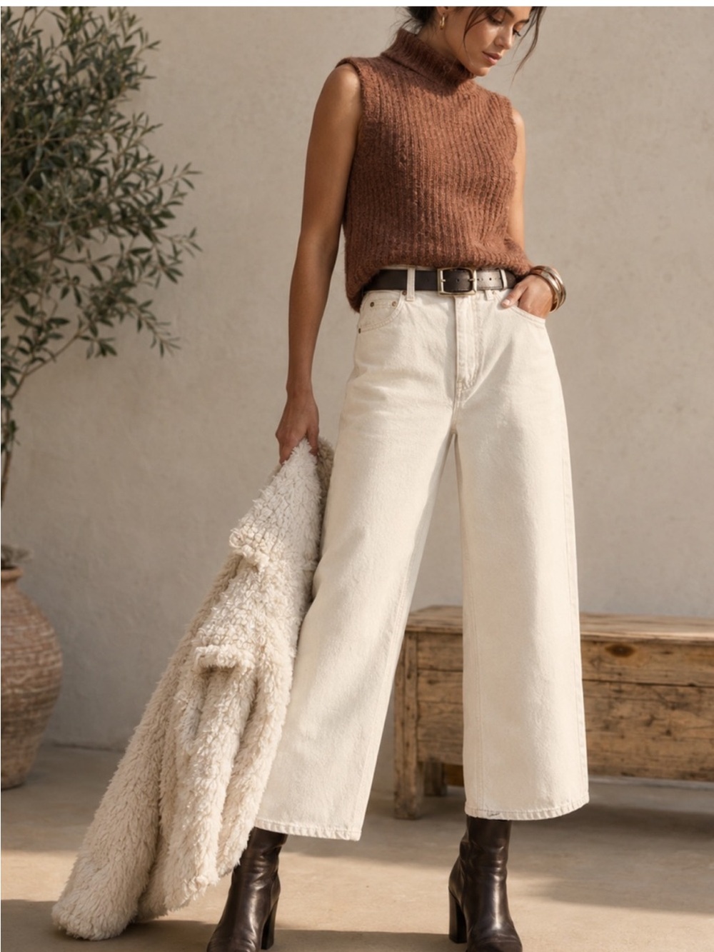 Citizens of Humanity Gaucho Wide Leg Jeans in Off White Cream 29